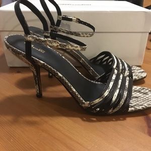 New w/box Diane Von Furstenberg heels